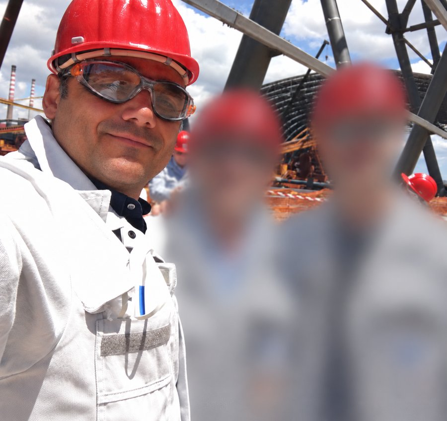 L'ing. Mauro De Molfetta in cantiere